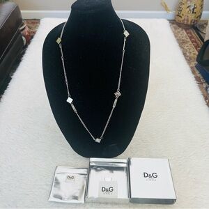 Dolce & Gabbana D&G Jewels Silver Cube Charms Necklace w/ case,booklet & box